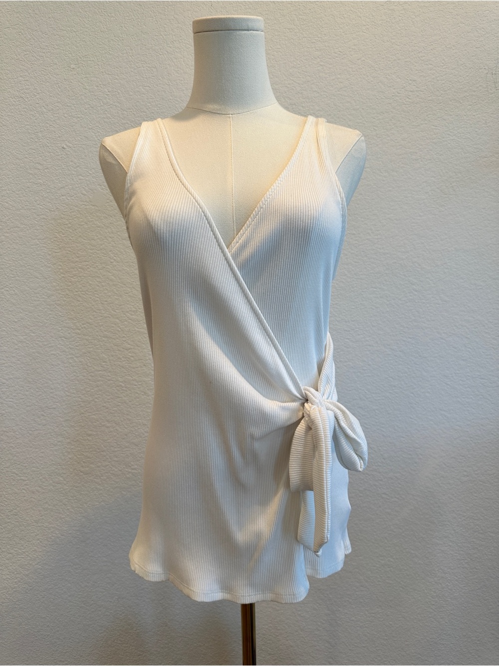Express White Ribbed Wrap Tie Tank Top NWT Size Large Sleeveless